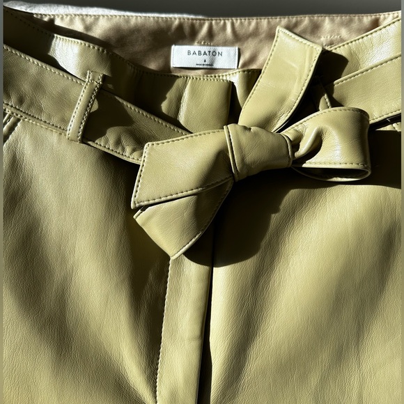 Aritzia Babaton Vegan Leather Belted Pants Size 6 - Picture 3 of 3